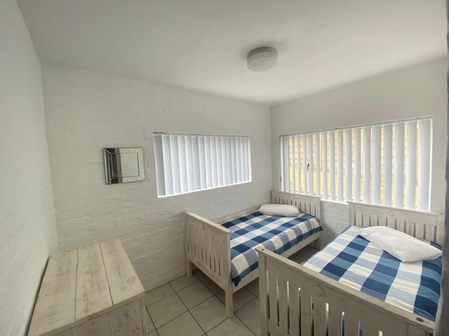 4 Bedroom Property for Sale in Jongensfontein Western Cape